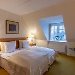 Knudsens Gaard Hotel 4*