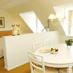 Knudsens Gaard