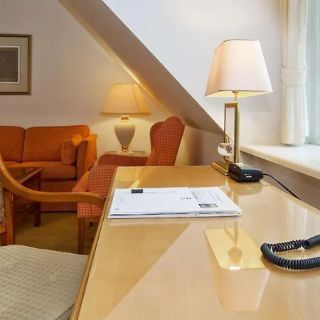 Hotel Milling Knudsens Gaard 4*