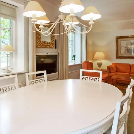 Knudsens Gaard 欧登塞