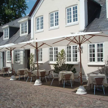 Hotel Milling Knudsens Gaard 4*
